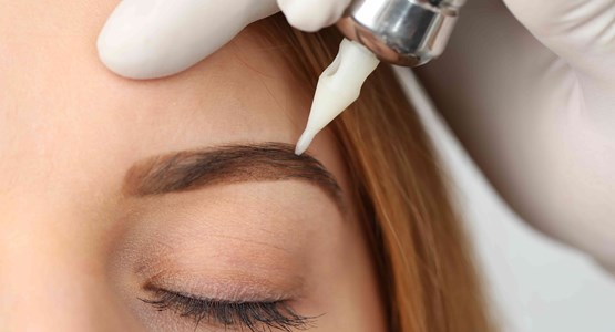Micropigmentación de cejas en valencia - grupo estético mm